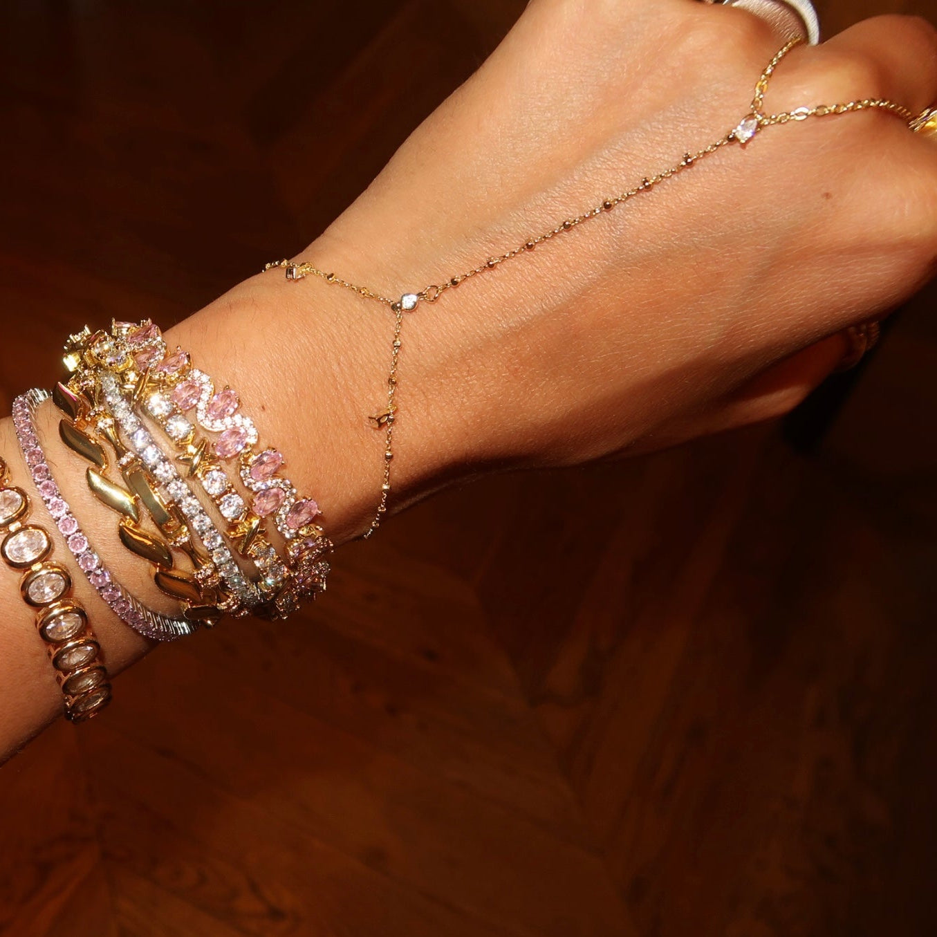 Noor Hand Chain